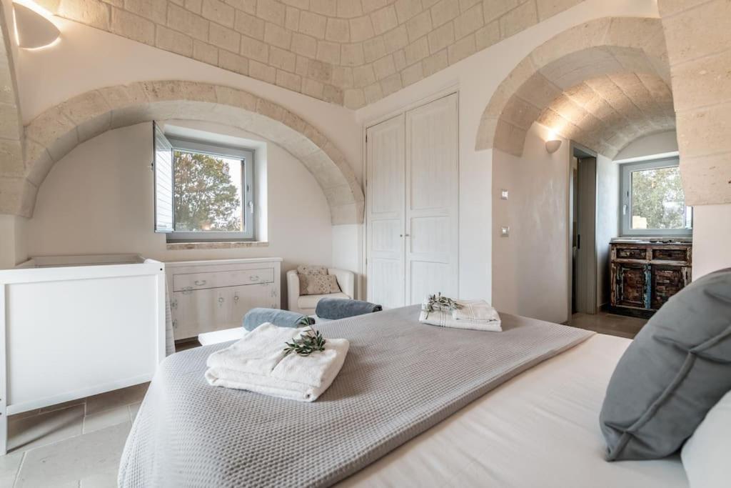 Trulli Gianpaolo - Luxury Villa オストゥーニ エクステリア 写真
