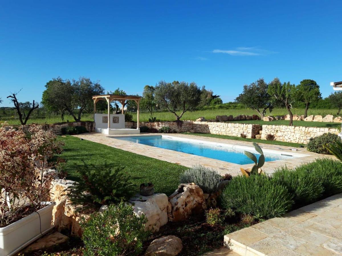 Trulli Gianpaolo - Luxury Villa オストゥーニ エクステリア 写真